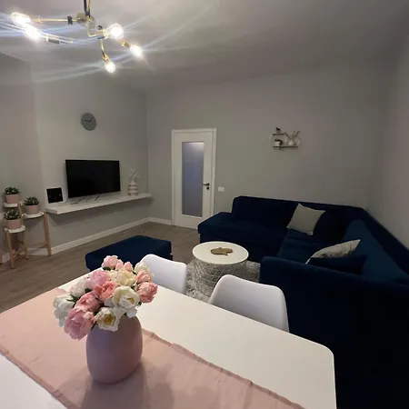 Gem Апартаменты Тирана